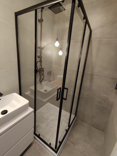 Montaż i naprawa kabin prysznicowych, paneli prysznicowych