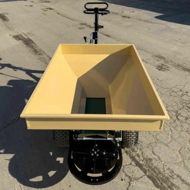 Posypywarka rozsiewacz nawozu i wapna MEYER PN325