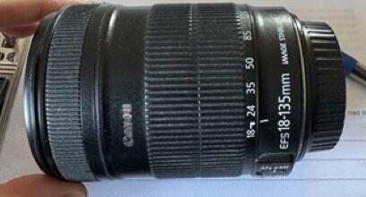Syndyk sprzeda aparat Canon EOS600D, EF-S 18-55 MC Helios 44