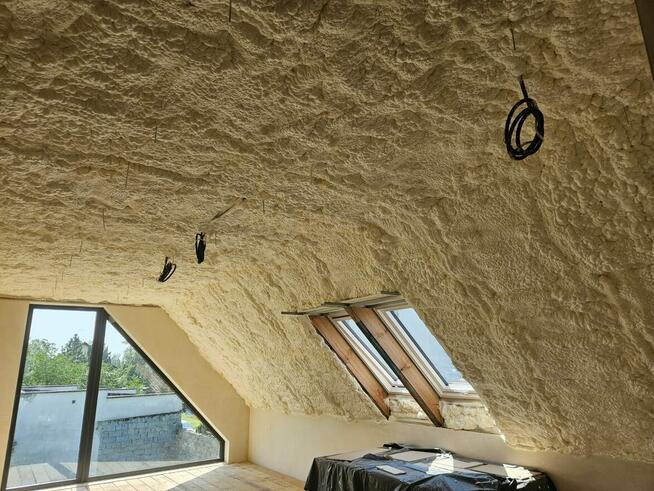 Termoizolacja pianą PUR i PIR