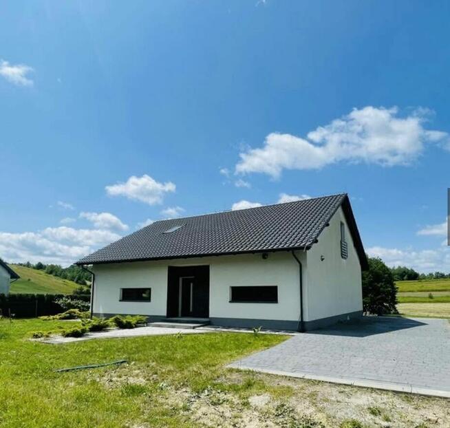 Nowoczesny dom w stanie deweloperskim – 186 m²