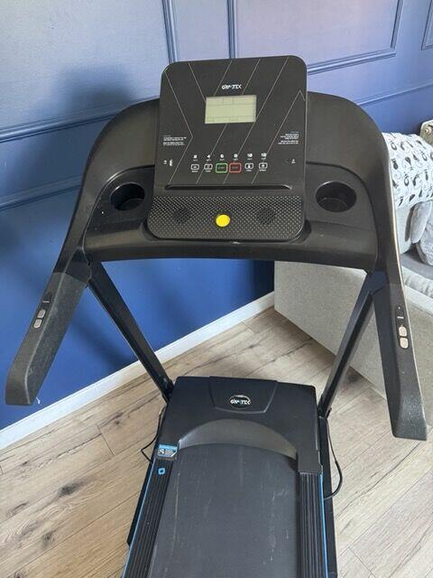 Syndyk sprzeda bieżnię elektryczną XT600 Gymtek