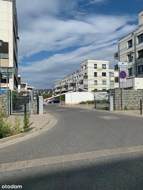 Wynajme miejsce parkingowe na motocykl / Vespa / jednoslad