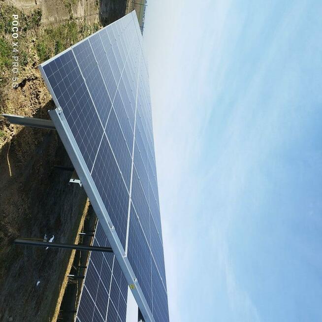 Montaż konstrukcji i paneli