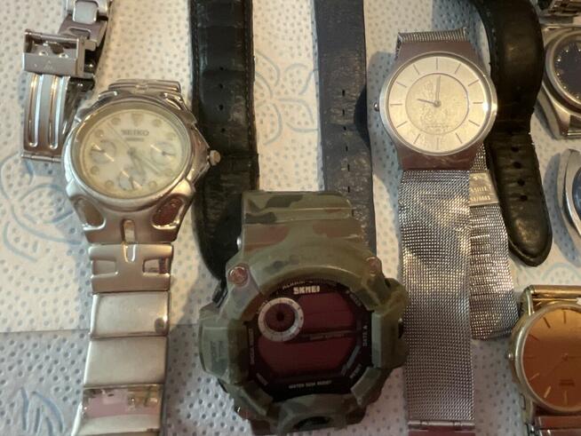 Zegarki na części.