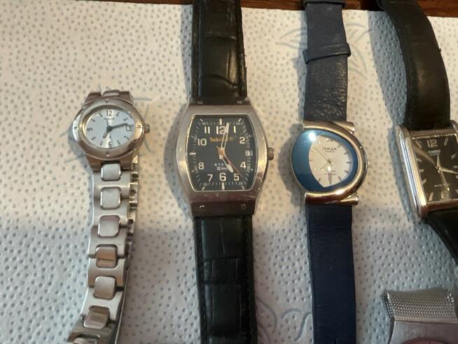 Zegarki na części.