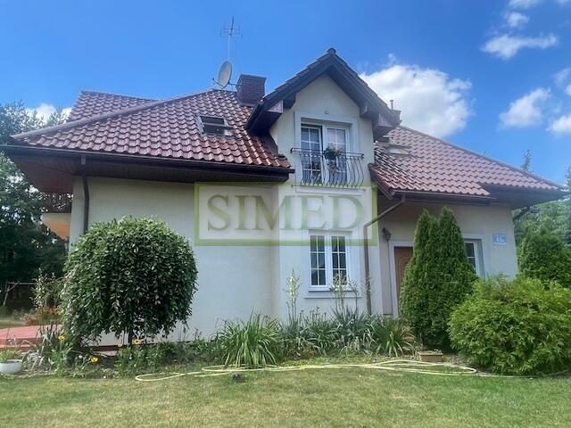 Dom z dużą działką i ogrodem , Centrum Łomianek