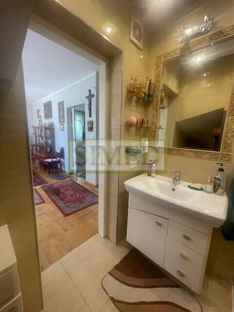 Dom z dużą działką i ogrodem , Centrum Łomianek