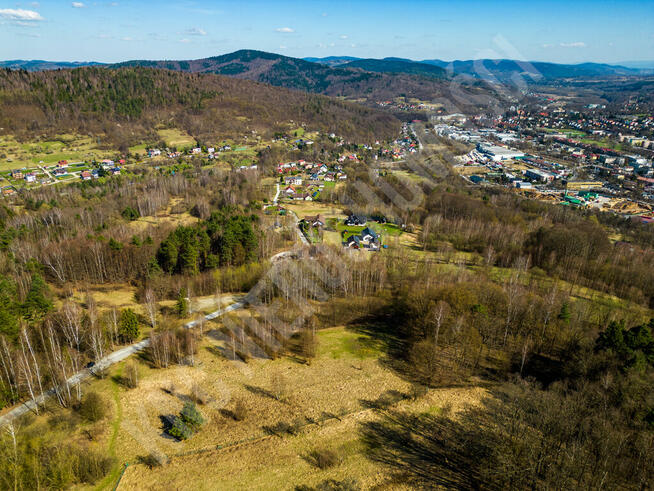 Działka budowlana w sąsiedztwie lasu