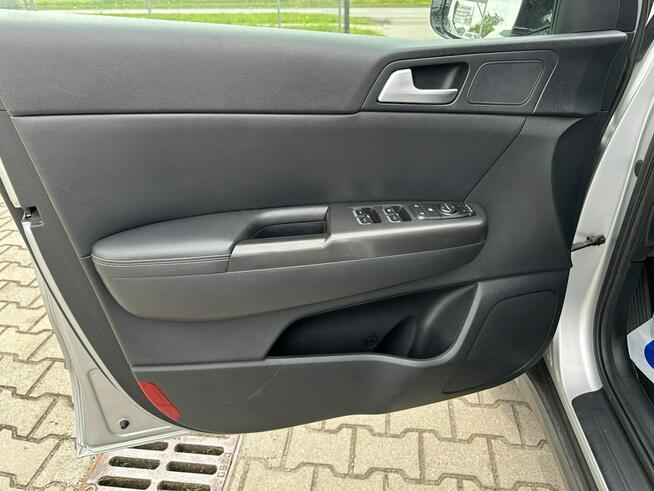 Kia Sportage 1.7 CRDI, 130Tkm, Navi, Kamera cofania, Alu 19, Stan bdb.