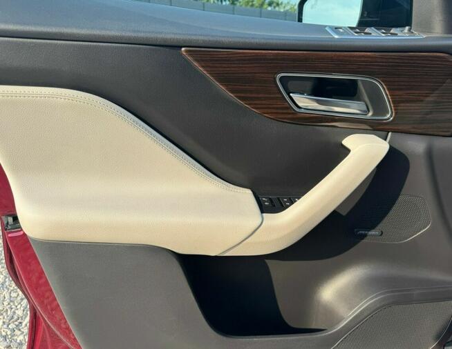 Jaguar F-PACE / Drugi właściciel / Key Less / Tempomat / Panorama / FV marża