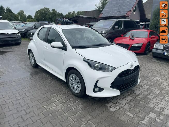 Toyota Yaris Klimatyzacja Tempomat aktywny Kamera