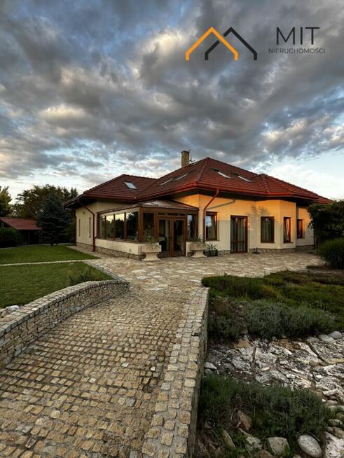 EKSKLUZYWNA WILLA NA SPRZEDAŻ – Kwiatkowskiego 94i