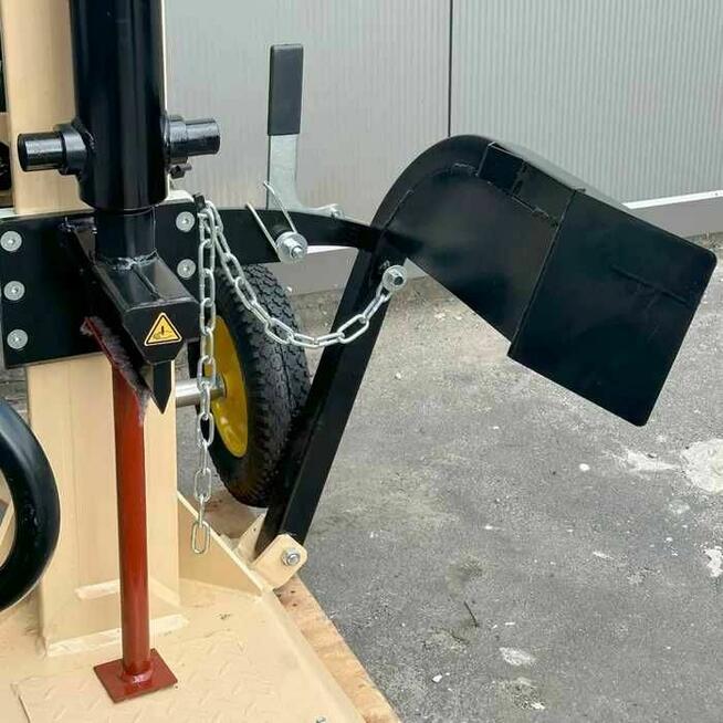 Łuparka do drewna MEYER M22TN (22 tony)