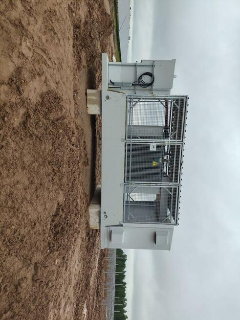 Montaż konstrukcji i paneli