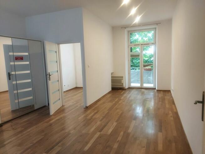 2 pokoje z CO do wprowadzenie w Śródmieściu