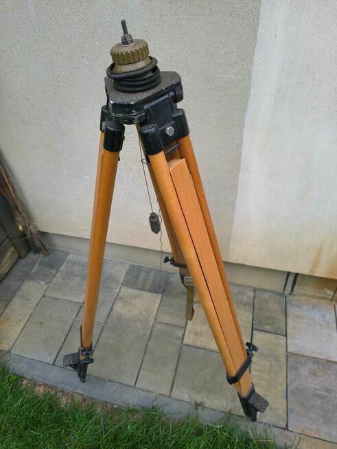 statyw geodezyjny