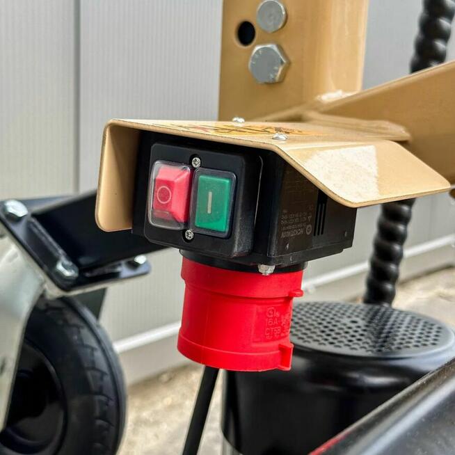 Łuparka do drewna MEYER M14TN (14TON)