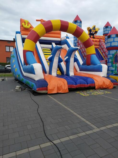 Biały Miś, zjeżdżalnia dmuchana