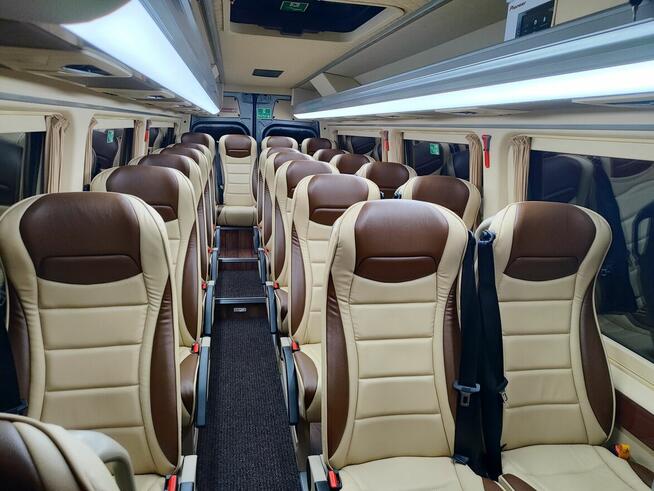 Transport osób , wynajem busów Warszawa