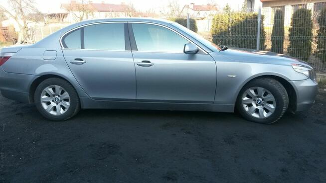 BMW e60 530d manual, skóry, hak