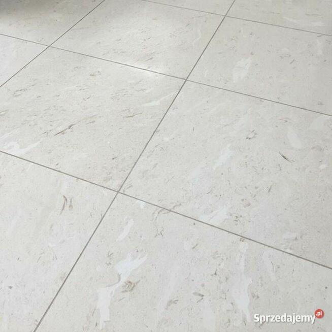 Płytki Wapień Emelas Beige szczotkowany 61x61x1,2 cm