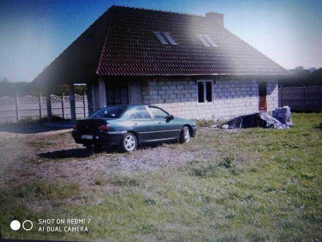 Dom w sąsiedztwie granicy