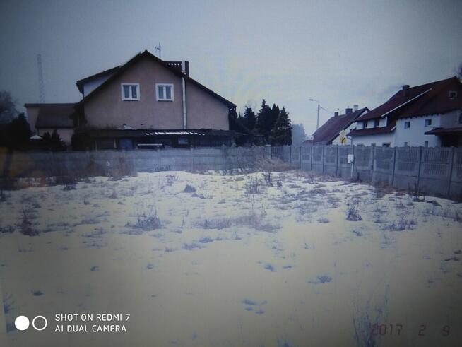 Dom w sąsiedztwie granicy