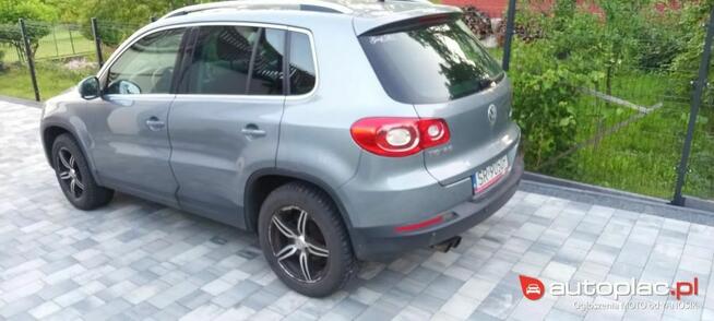 VW Tiguan I 2.0 SUV 4x4 z hakiem disel manual + komplet opon