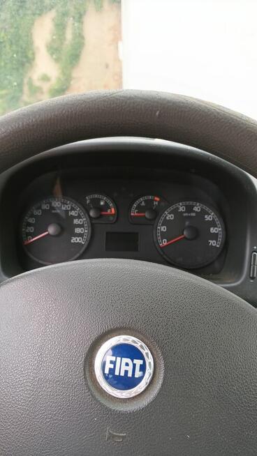 Witam sprzedam fiata Punto 2 mały przebieg