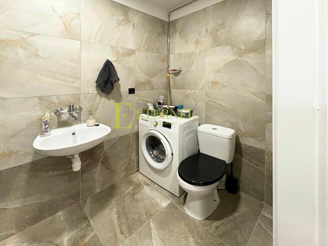 Kawalerka 27m2 w kamienicy z parkingiem – Prądnik Czerwony