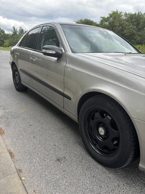 Mercedes w211 E220 cdi 2004 sedan