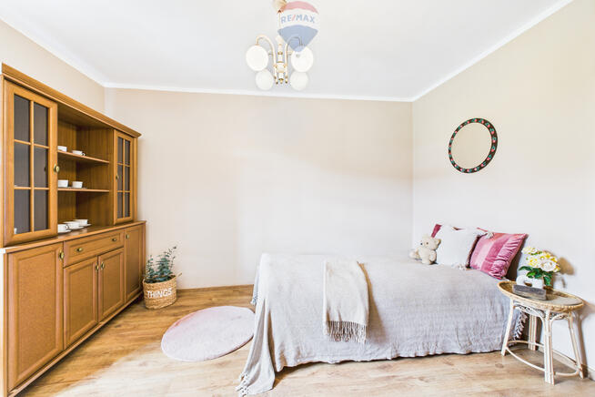 Dom z zabudowaniami, duża działka i wiejski klimat