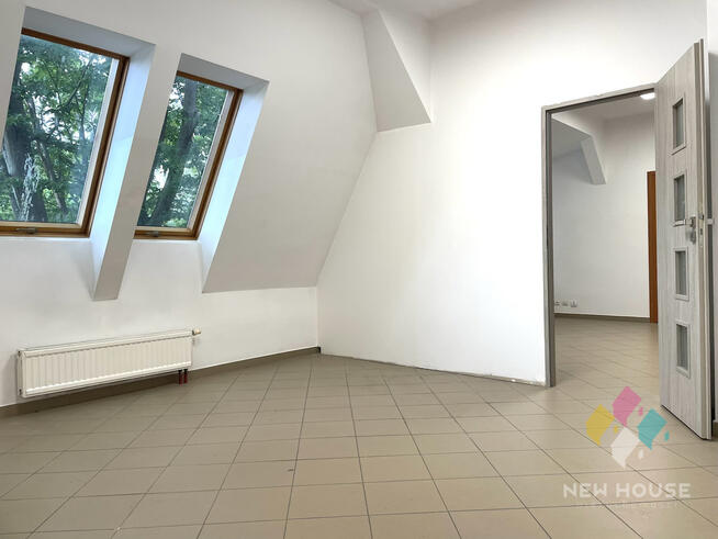 Lokal 32 m2, 1 piętro, 2 pomieszczenia