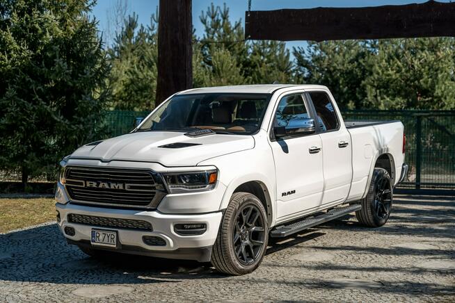 DODGE RAM 1500 LARAMIE 5.7 PIĘKNE WNĘTRZE BOGATO WYPOSAŻONY 2020R.