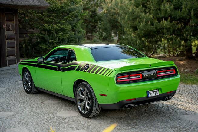 Dodge Challenger SXT / 3.6 V6 / RWD / FAKTURA