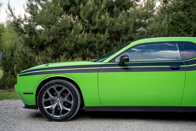 Dodge Challenger SXT / 3.6 V6 / RWD / FAKTURA