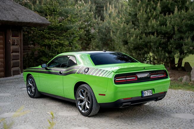 Dodge Challenger SXT / 3.6 V6 / RWD / FAKTURA