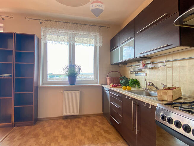 Mieszkanie w dobrej lokalizacji / balkon i m.park.