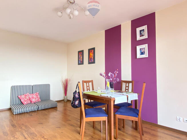 Mieszkanie w dobrej lokalizacji / balkon i m.park.