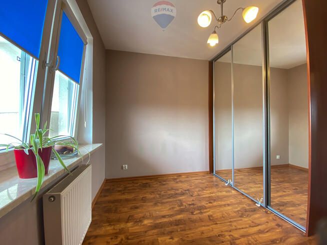 Mieszkanie w dobrej lokalizacji / balkon i m.park.