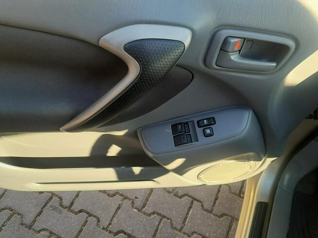 Toyota RAV-4 2.0i 4X4 klima alufelgi 5 drzwi stan BDB