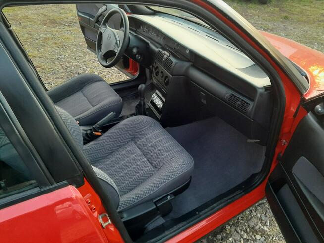 Lancia Delta 1.6i STAN BDB piękny klasyk