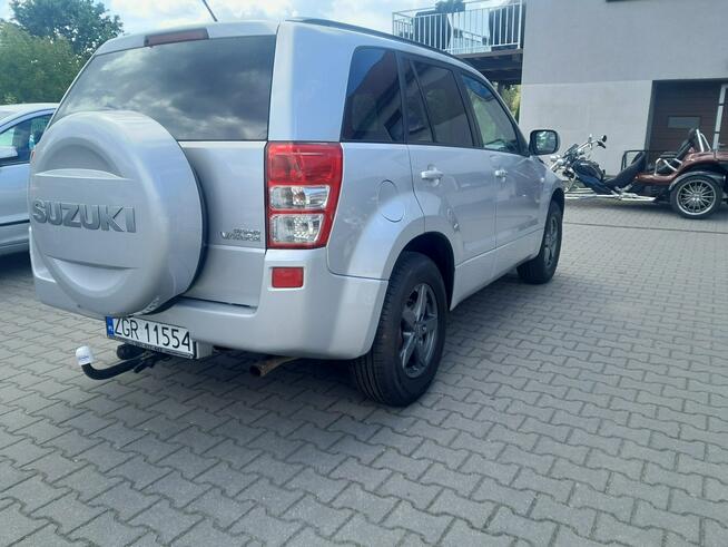 Suzuki Grand Vitara 2.0i 4X4 alufelgi skóry szyberdach klimatronik tempomat EXLUSIVE