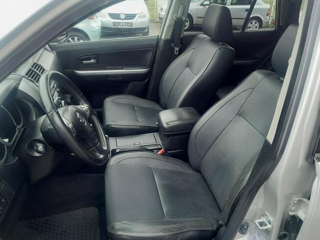 Suzuki Grand Vitara 2.0i 4X4 alufelgi skóry szyberdach klimatronik tempomat EXLUSIVE