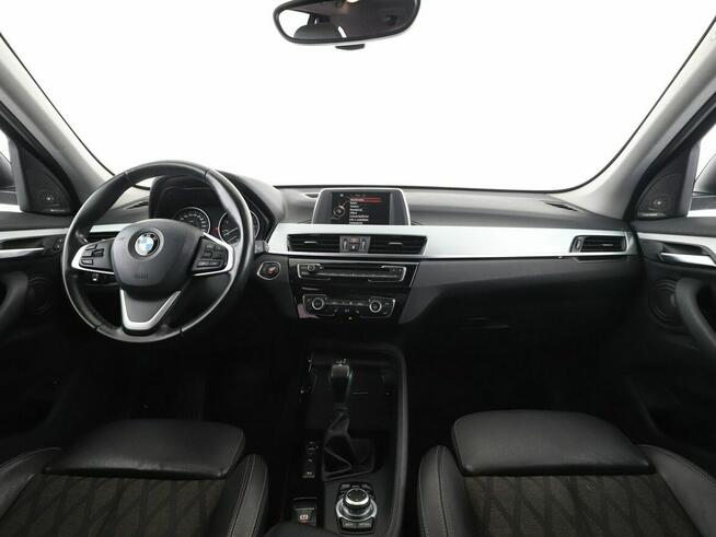 BMW X1 25d Automat xDrive xLine Panorama Nawigacja Tempomat Grzane Fotele PDC