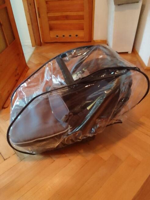 Sprzedam fotelik dziecięcy samochodowy