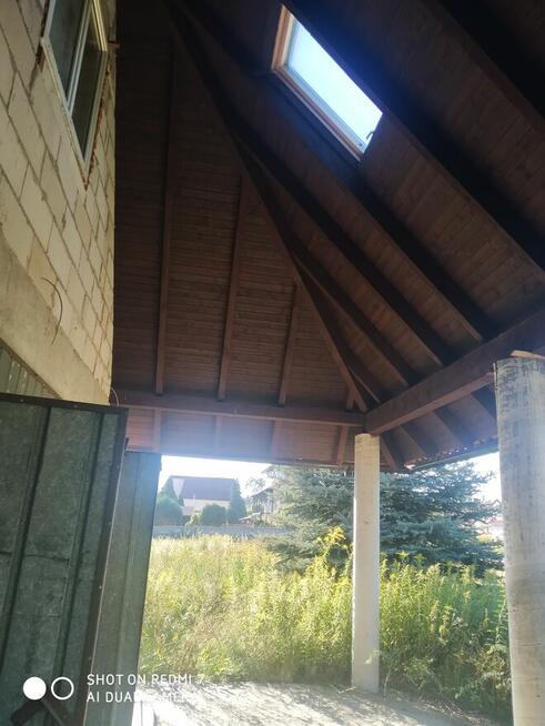 Dom w sąsiedztwie granicy