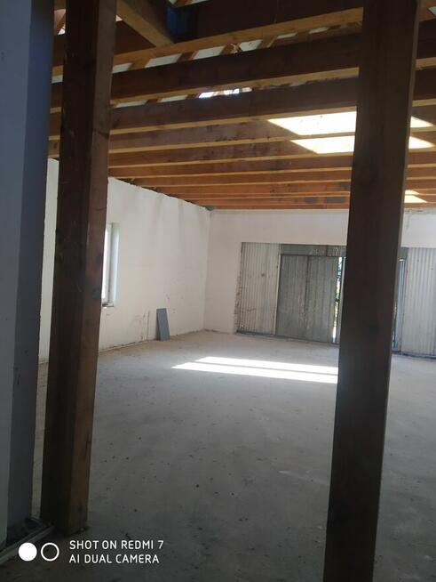 Dom w sąsiedztwie granicy