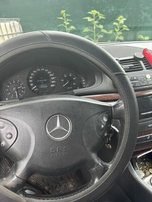 Mercedes w211 E220 cdi 2004 sedan